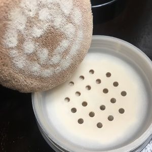 Sensai Loose Powder